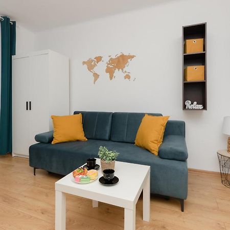 Warsaw Airport Studio Astronautow With Balcony By Renters Apartment Exterior foto