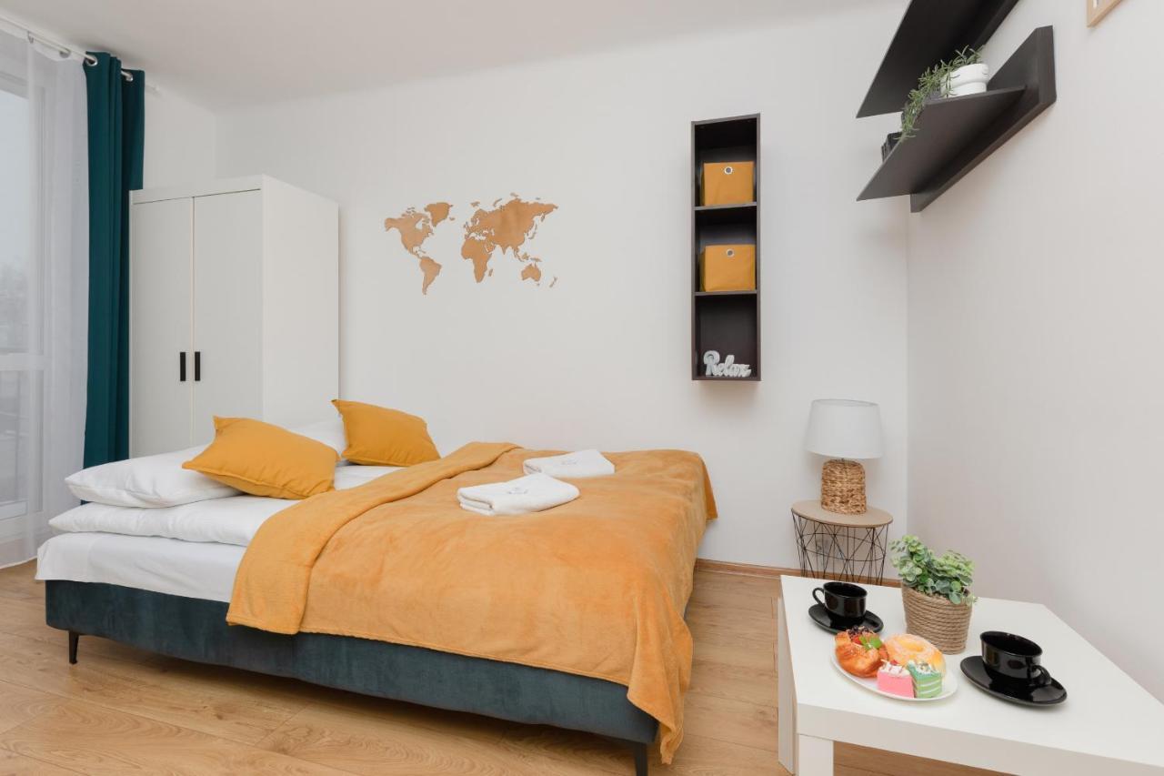 Warsaw Airport Studio Astronautow With Balcony By Renters Apartment Exterior foto